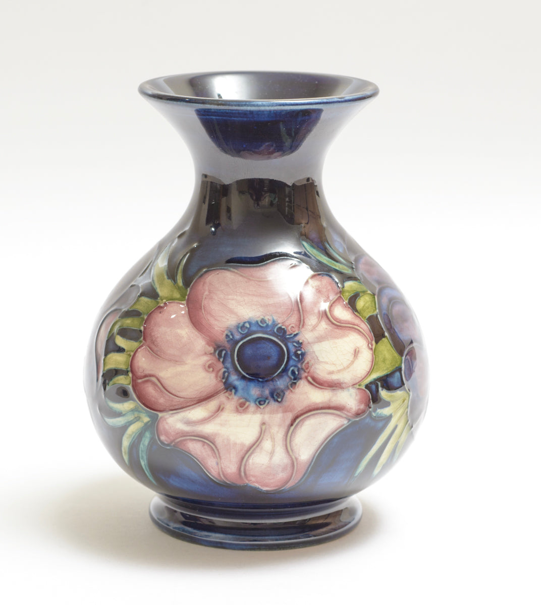 Vintage Moorcroft Anemone Pattern Vase Tubelined Art Pottery With Label (3228)