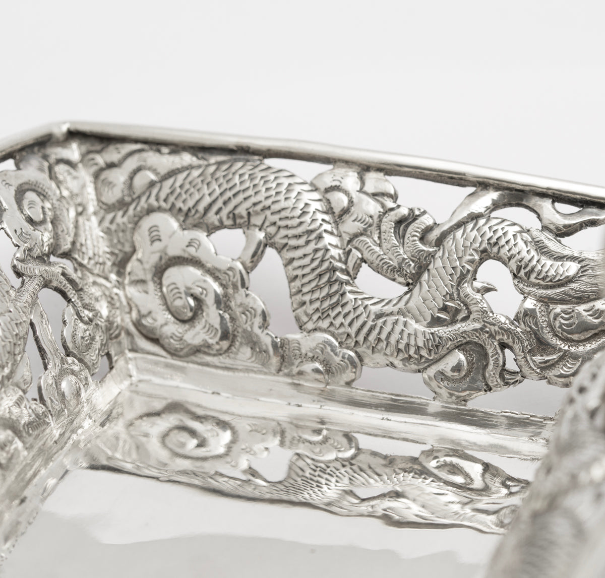 Antique Japanese Silver Swing Handle Basket Meiji Period Dragons & Clouds(3244)