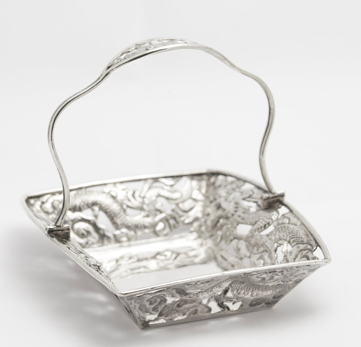Antique Japanese Silver Swing Handle Basket Meiji Period Dragons & Clouds(3244)