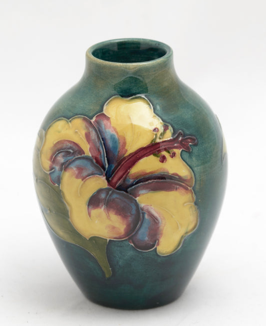 Vintage Moorcroft Pottery Hibiscus Pattern Vase Mid Century Original Label (3268)