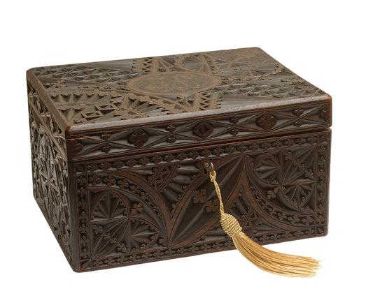 Antique Carved Wood Box Welsh Design + Lincolnshire Imp (3363)