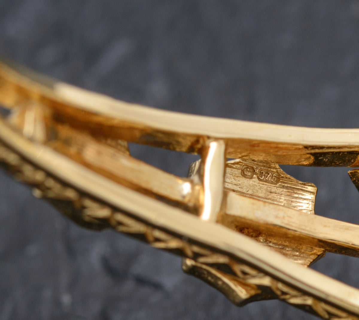 Vintage 9ct Gold Seed Pearl & Amethyst Belle Epoque Design Bangle/Bracelet In Presentation Box(A1651)