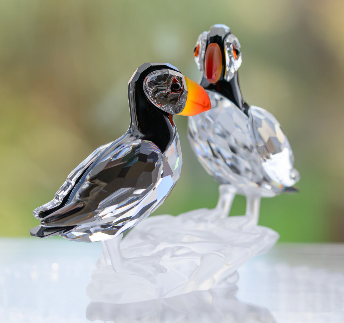 Genuine Swarovski Crystal Glass Puffins On Frosted Rock Figure 261643 (A1660G)