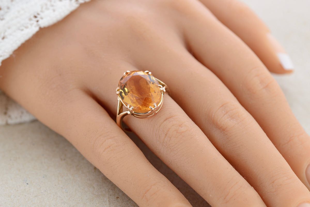 Vintage Ring In 9ct Gold With Large Natural 12.25ct Citrine Gemstone 1960's (A1763)