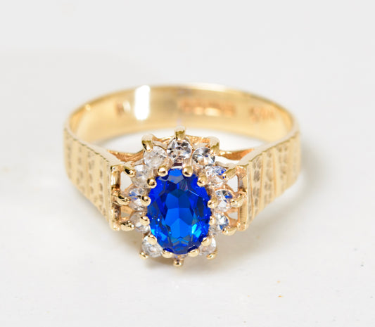Retro 1970's 9ct Gold Halo Ring With Intense Blue Spinel (Lab Created) (A1775)