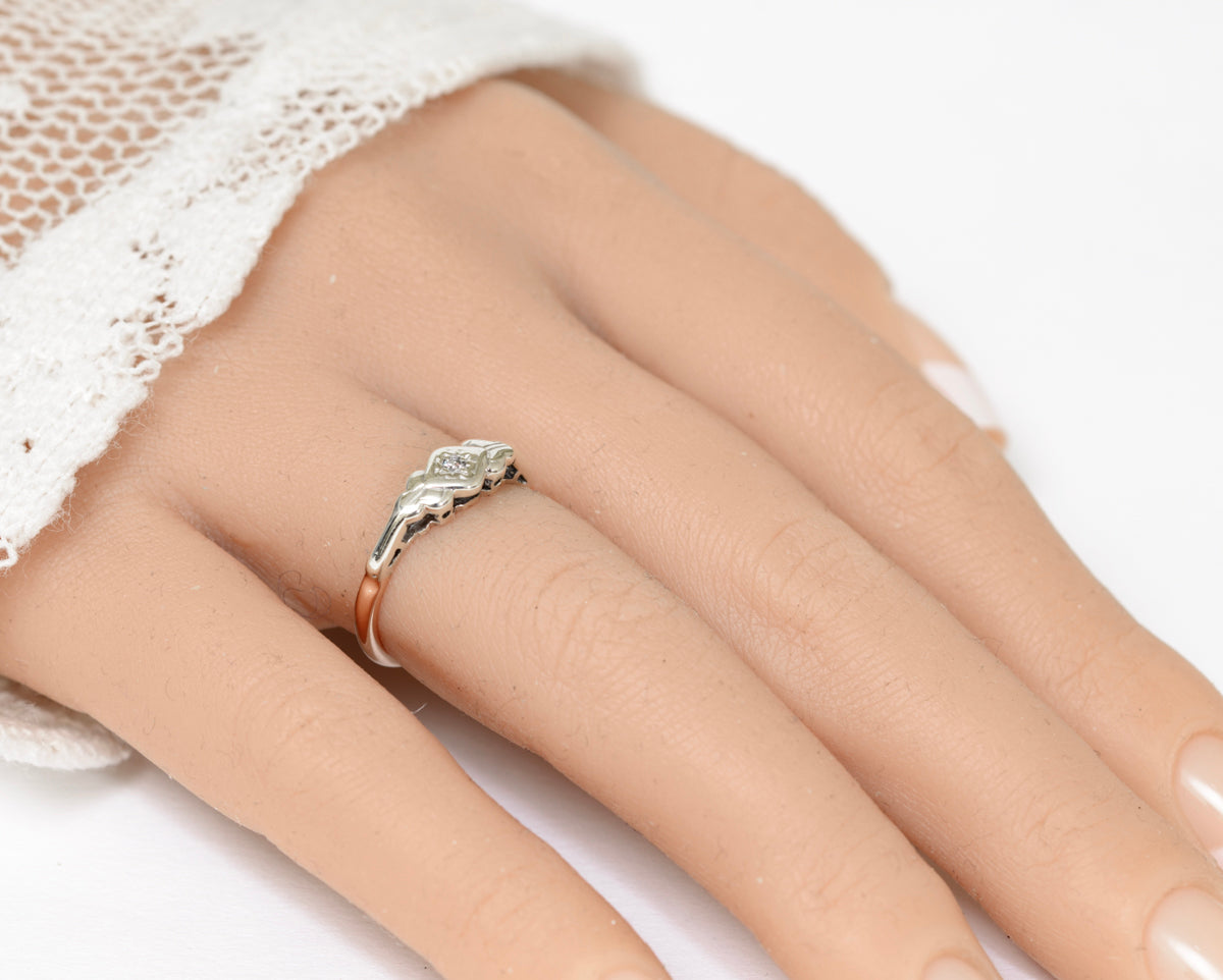 Antique Diamond Solitaire Ring In 9ct Gold & Platinum c.1920 UK Size M (A1780)
