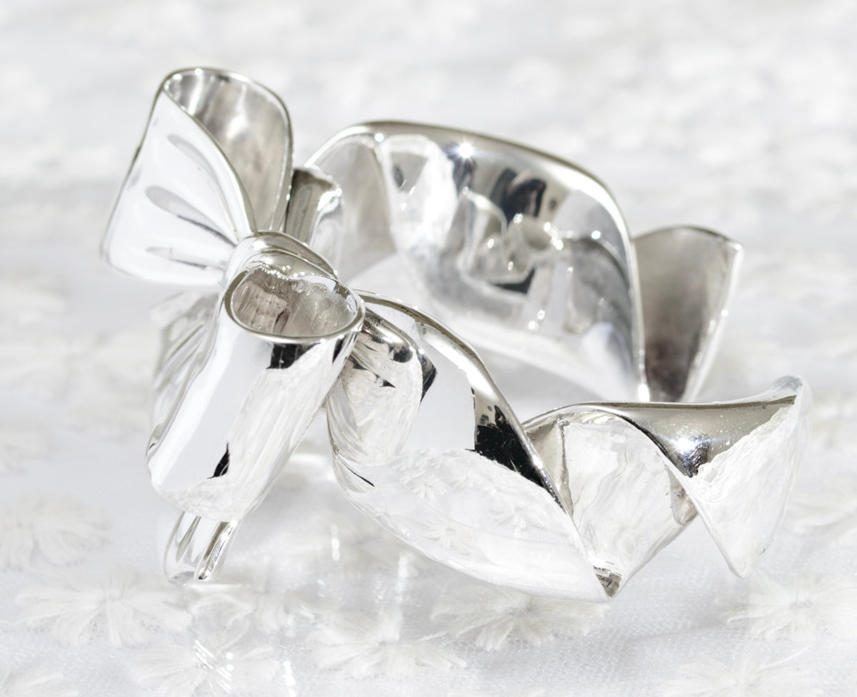 Sterling Silver Very Heavy & Chunky Bow Bangle/Bracelet Over 150 Grams (A1813)