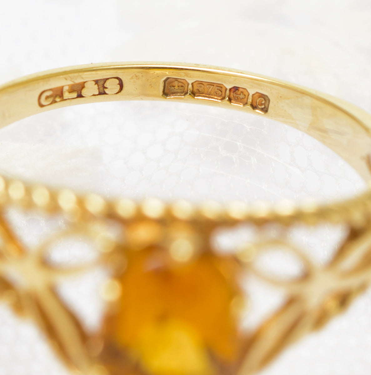 Vintage 9ct Gold Ring With Orange Citrine Gemstone Open Work Shoulders (A1820)