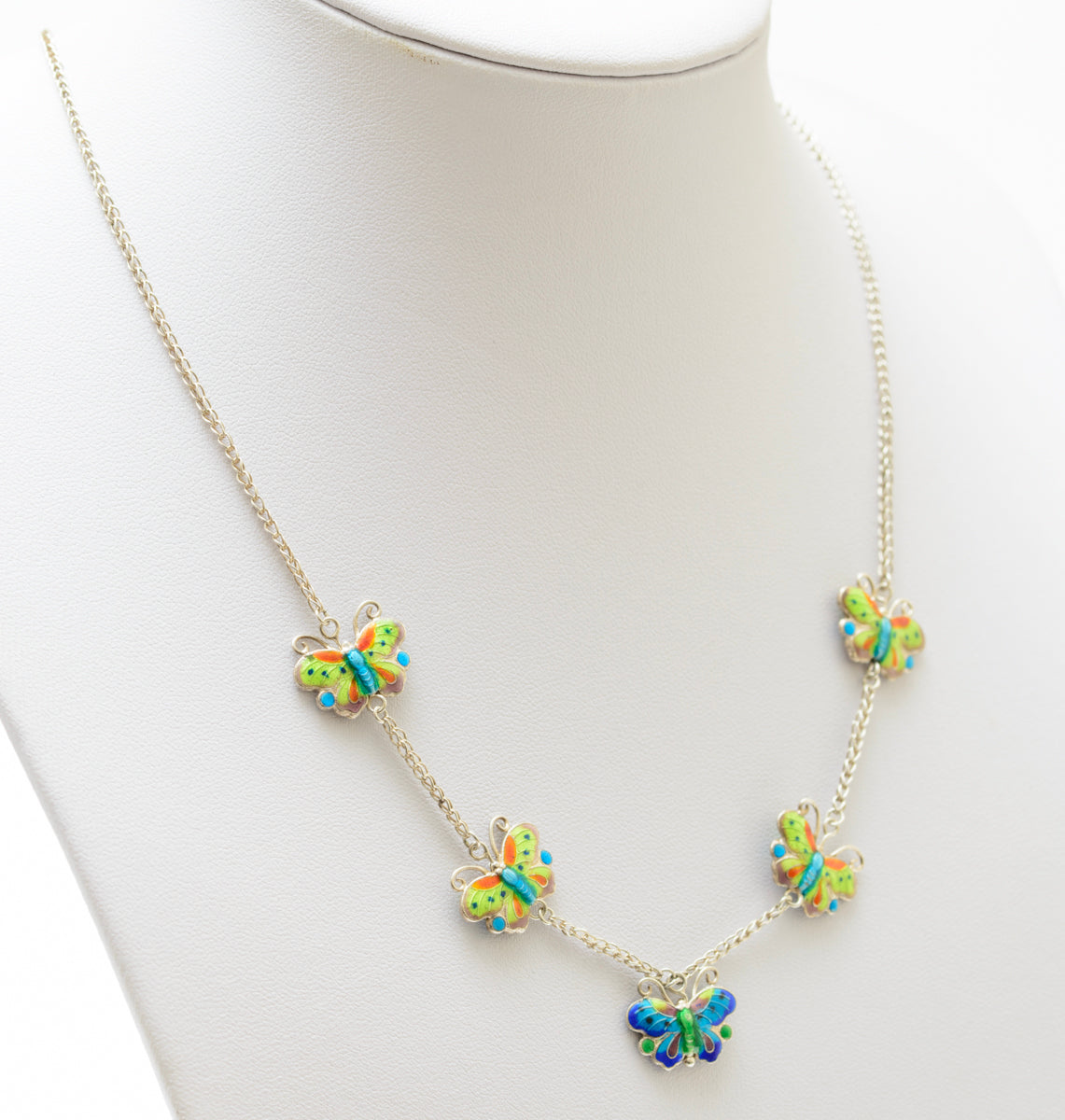 Vintage Sterling Silver Necklace With Enamel Butterflies & Filigree Clasp (A1835)
