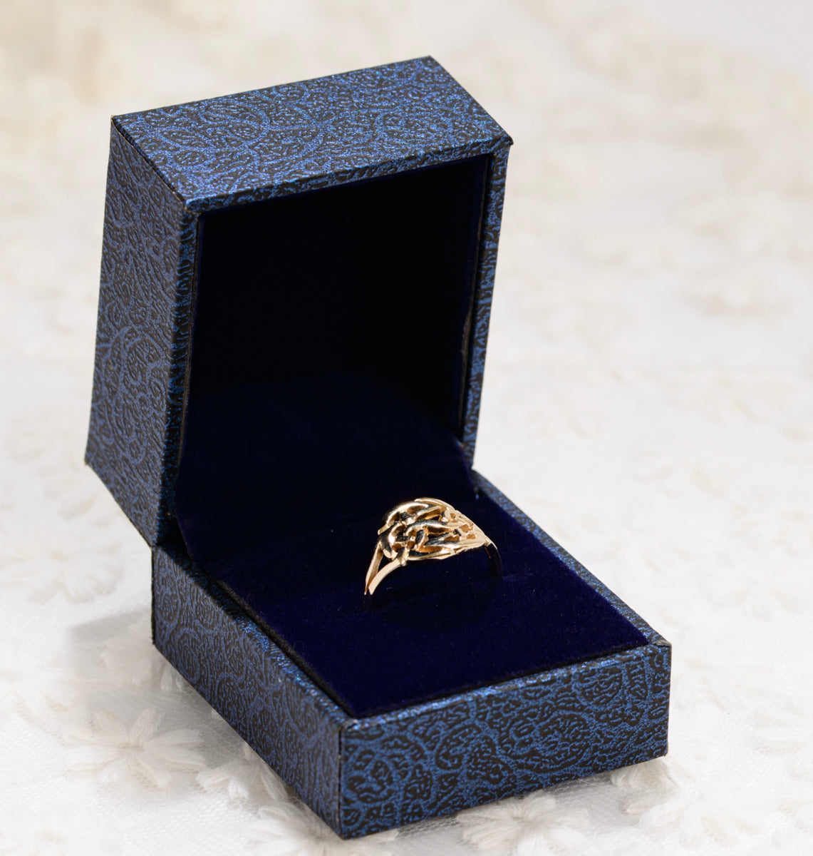 9ct Solid Gold Celtic Endless Knot Ring 1998 Hallmark UK Size M1/2 In Presentation Gift Box (A1860)