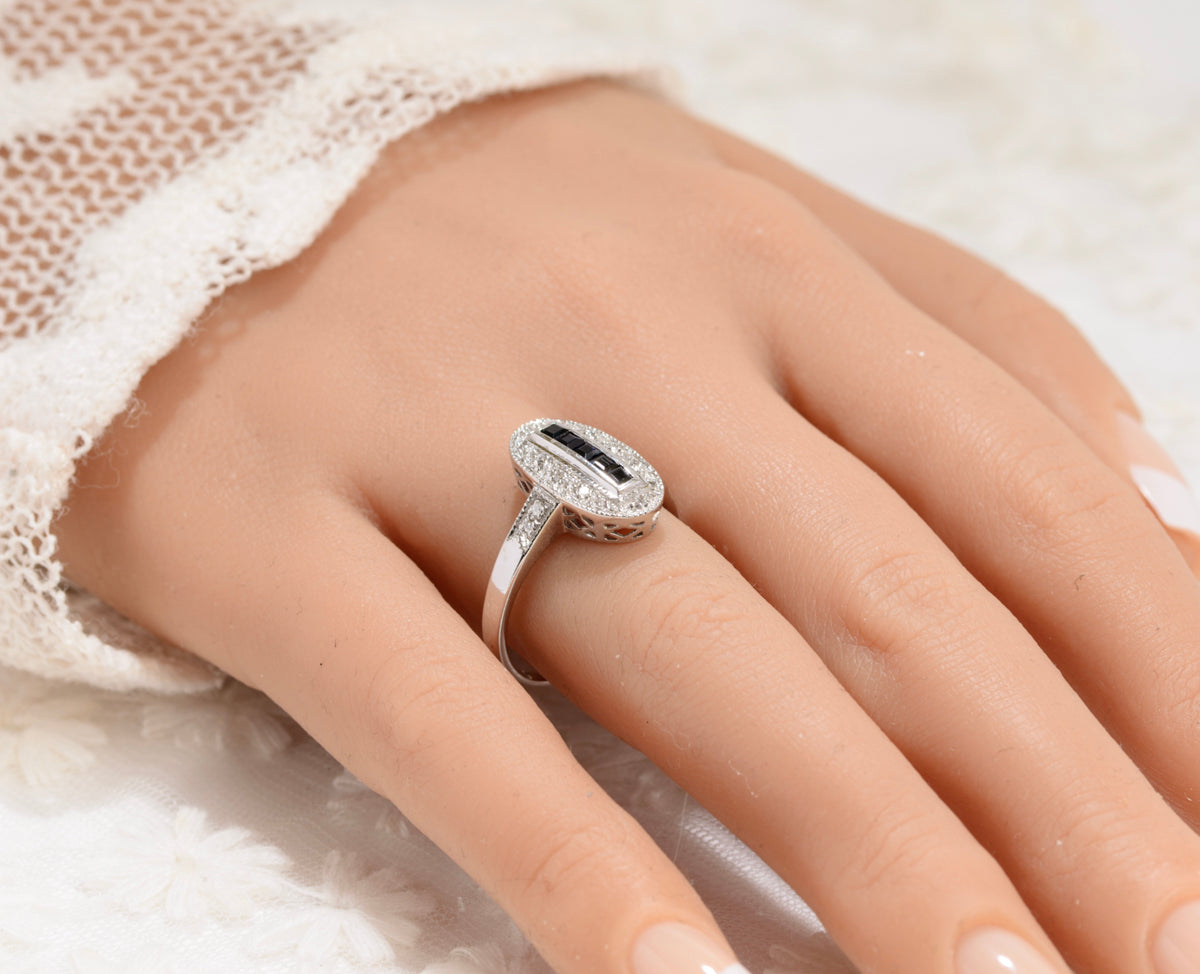 9ct White Gold Natural Sapphire & Diamond Ring Art Deco Design UK Size R In Presentation Box (A1862)