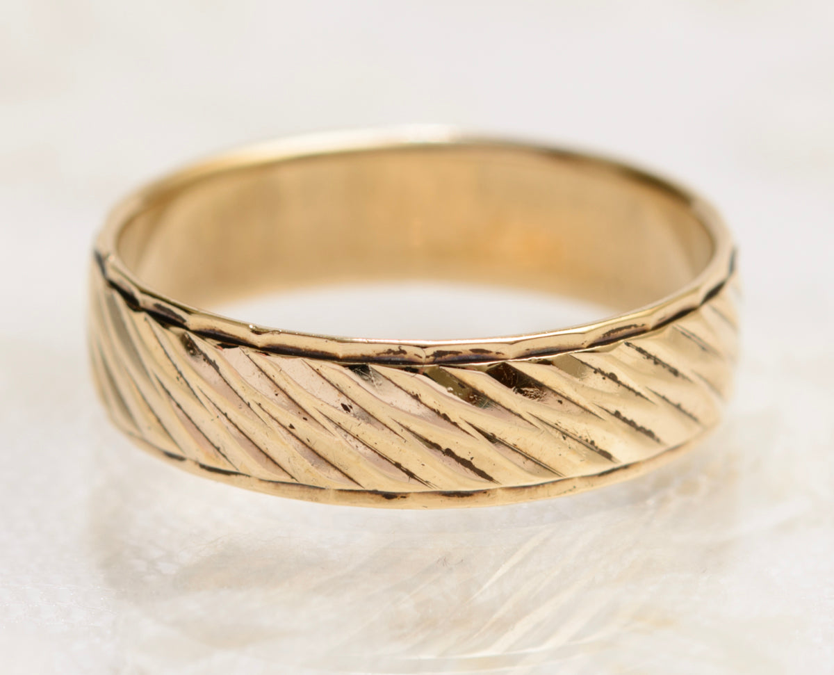 Vintage 9ct Canadian Gold Textured Band Ring By Siffari Wedding Jewellery (A1889)