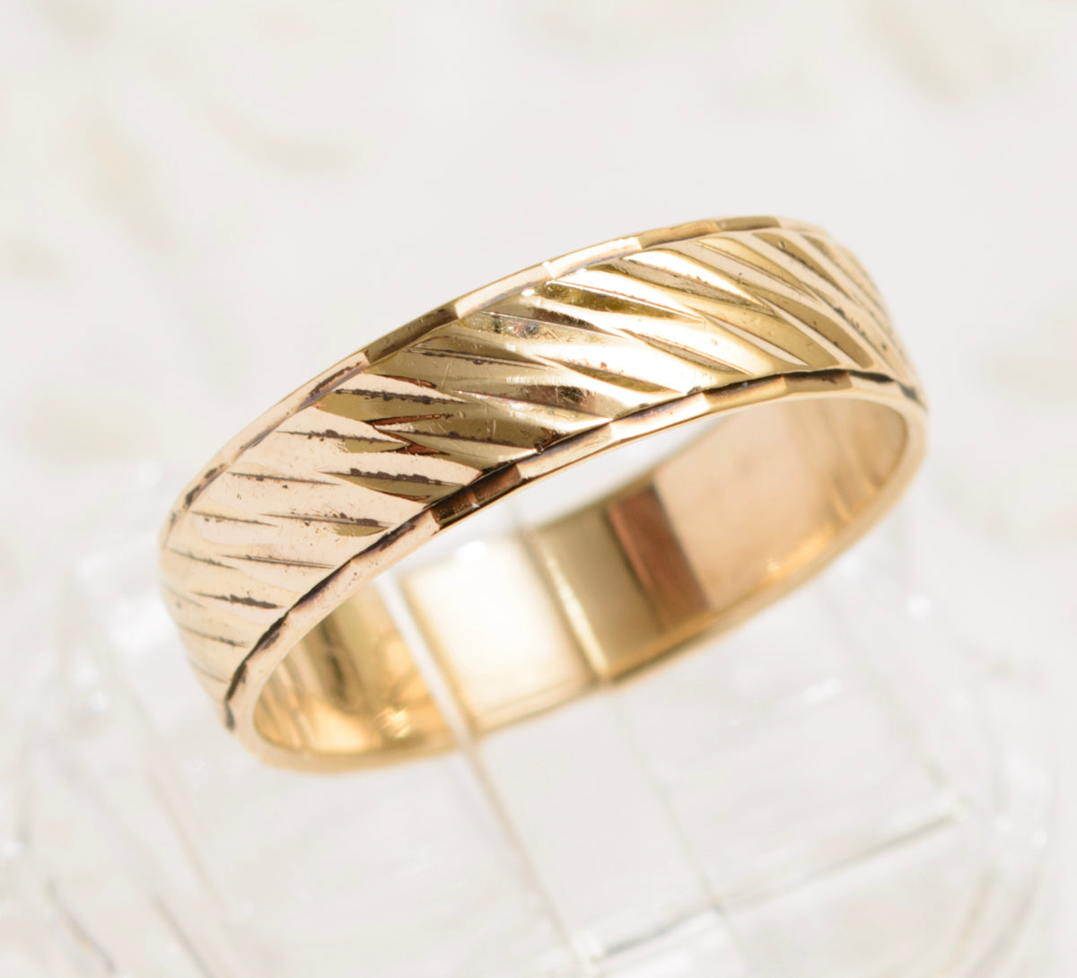 Vintage 9ct Canadian Gold Textured Band Ring By Siffari Wedding Jewellery (A1889)