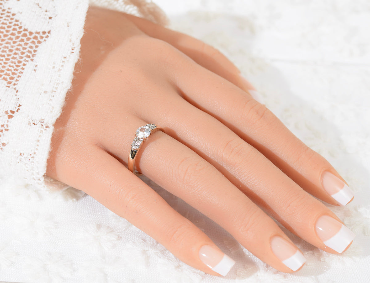 9ct Gold Solitaire Ring With Accents White Zircon Gemstones Birmingham Hallmark (A1913)