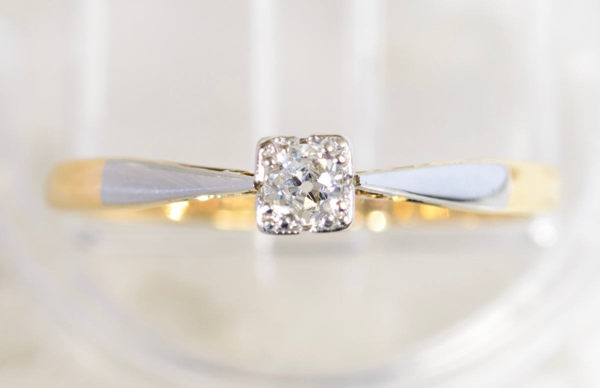 Vintage 18ct Gold & Platinum Diamond Solitaire Ring UK Size N c.1940's (A1915)