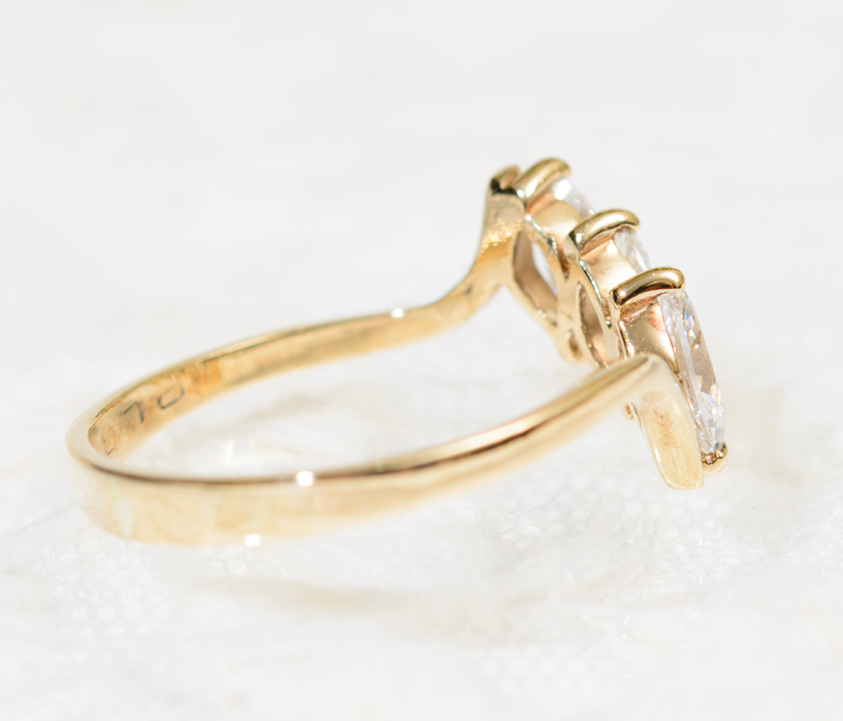 Vintage Gold Ring Hallmarked 9ct Triple Marquise Crystal Gems UK Size M1/2 (A1926)