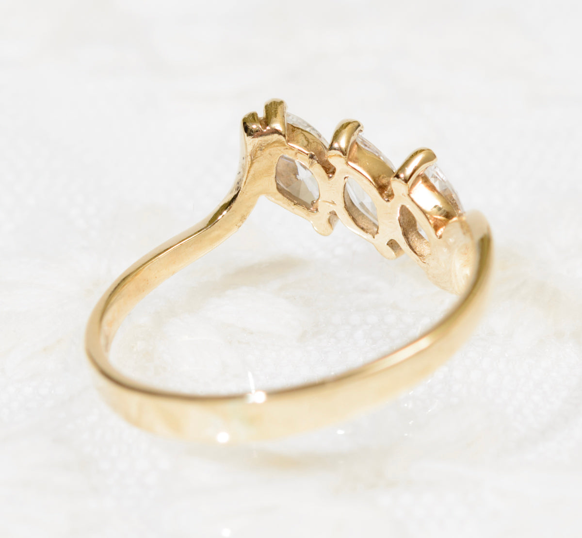 Vintage Gold Ring Hallmarked 9ct Triple Marquise Crystal Gems UK Size M1/2 (A1926)