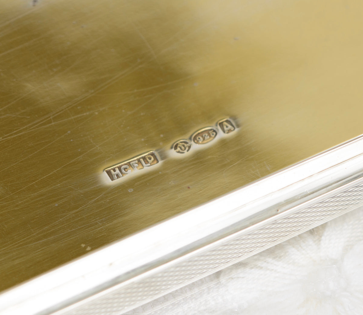 Fine Art Deco Sterling Silver Gold & Black Onyx Small Box Hallmarked London 1936 (A1938)