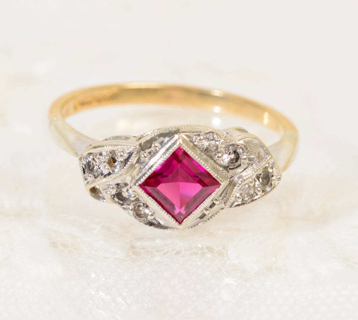 Vintage 9ct Gold Art Deco Design Ring Lab Created Ruby Gemstone Jewellery (A1948)