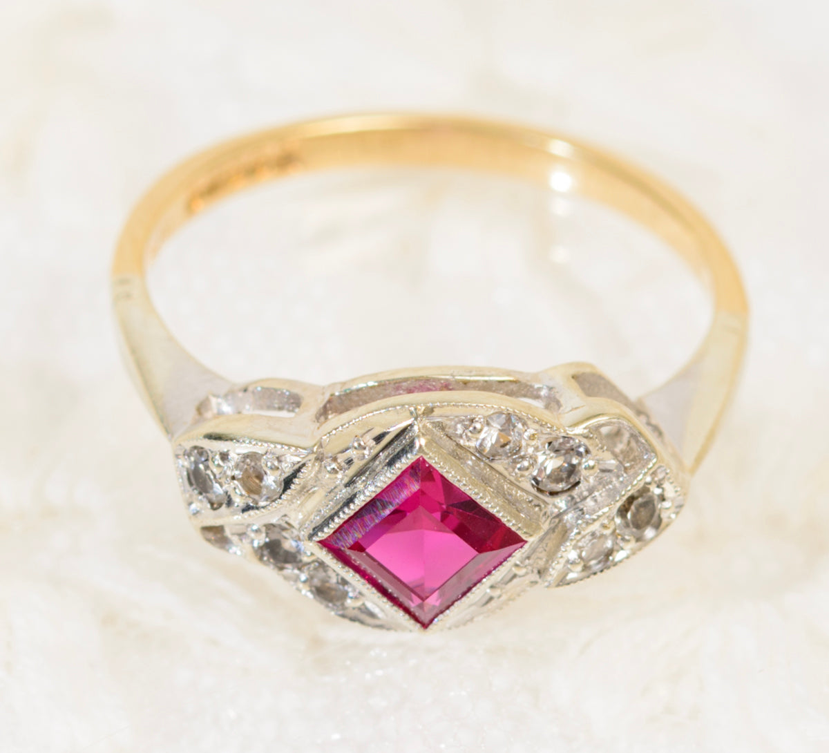 Vintage 9ct Gold Art Deco Design Ring Lab Created Ruby Gemstone Jewellery (A1948)