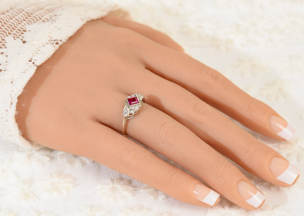 Vintage 9ct Gold Art Deco Design Ring Lab Created Ruby Gemstone Jewellery (A1948)