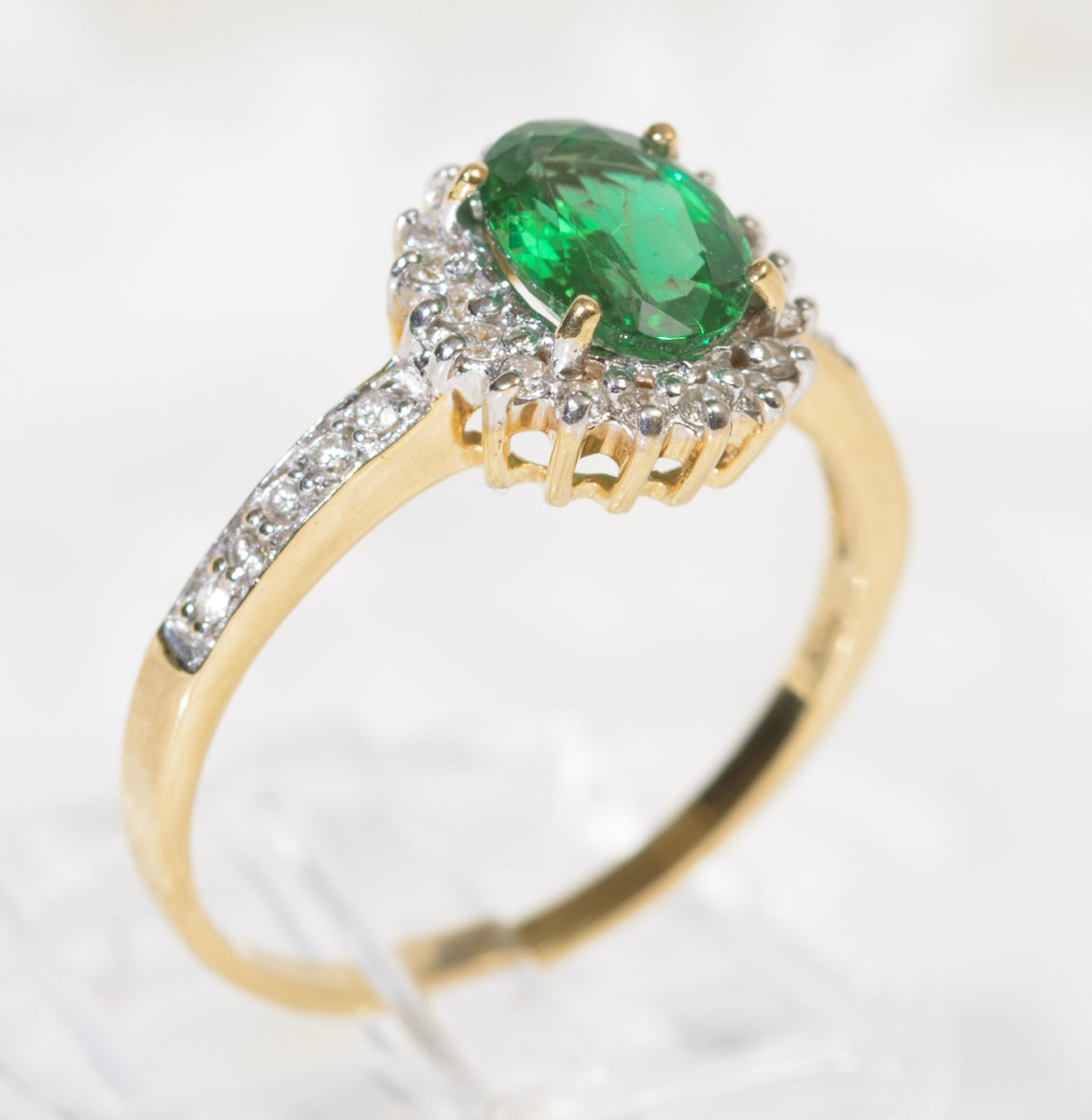 18ct Gold 0.85 Carat Emerald & Diamond Ring Rocks & Co UK Hallmark (A1960)