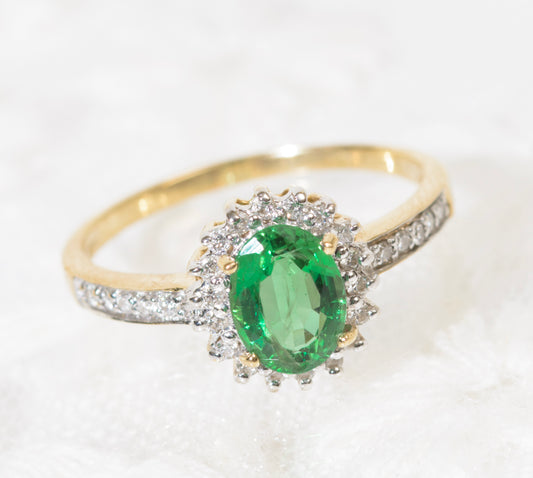 18ct Gold 0.85 Carat Emerald & Diamond Ring Rocks & Co UK Hallmark (A1960)