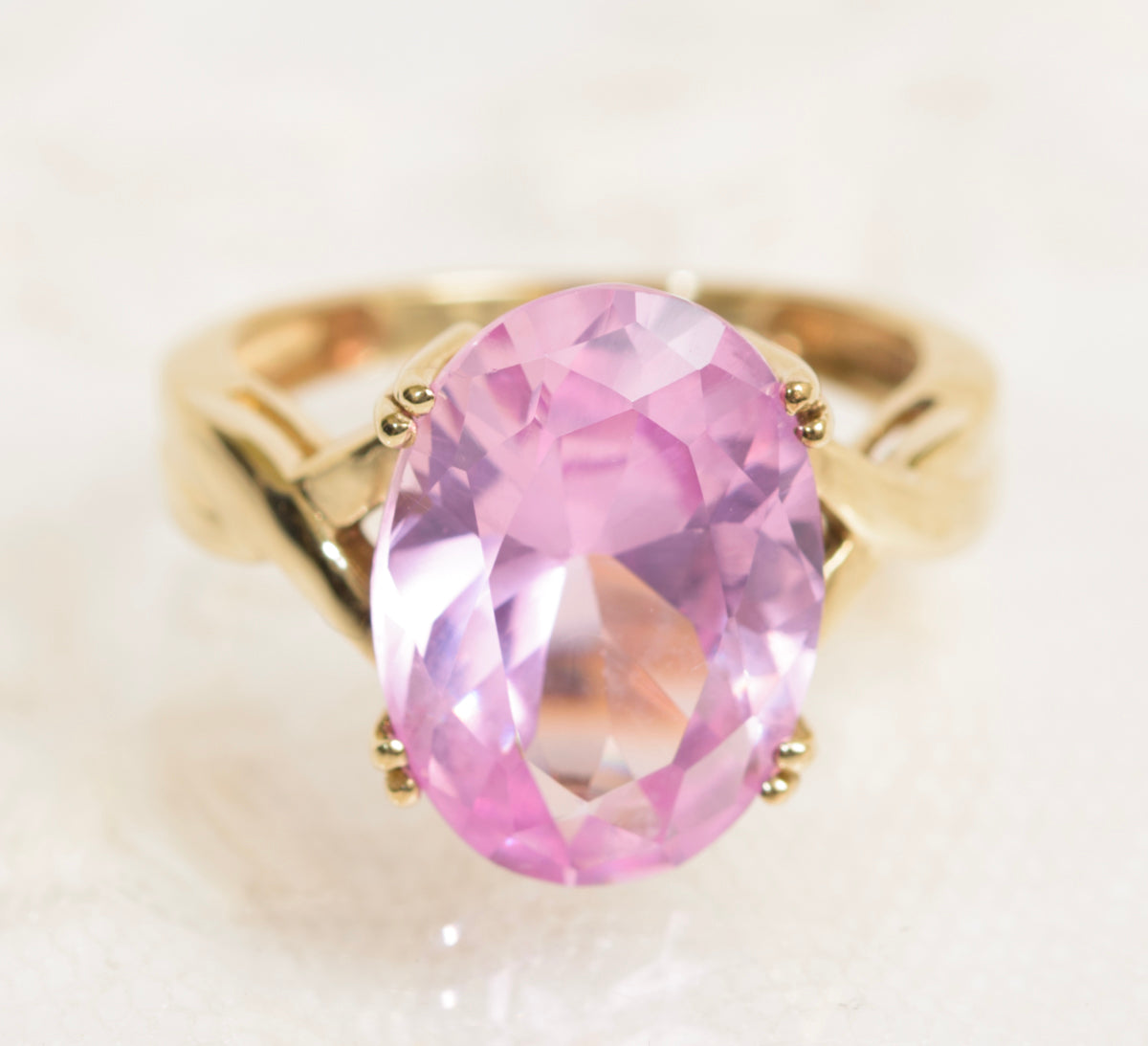 9ct Yellow Gold Dress Ring With Large 7 Carat Pink Sapphire (A1967) Blue Cherry Antiques 9ct Yellow Gold Dress Ring With Large 7 Carat Pink Sapphire (A1967) Blue Cherry Antiques