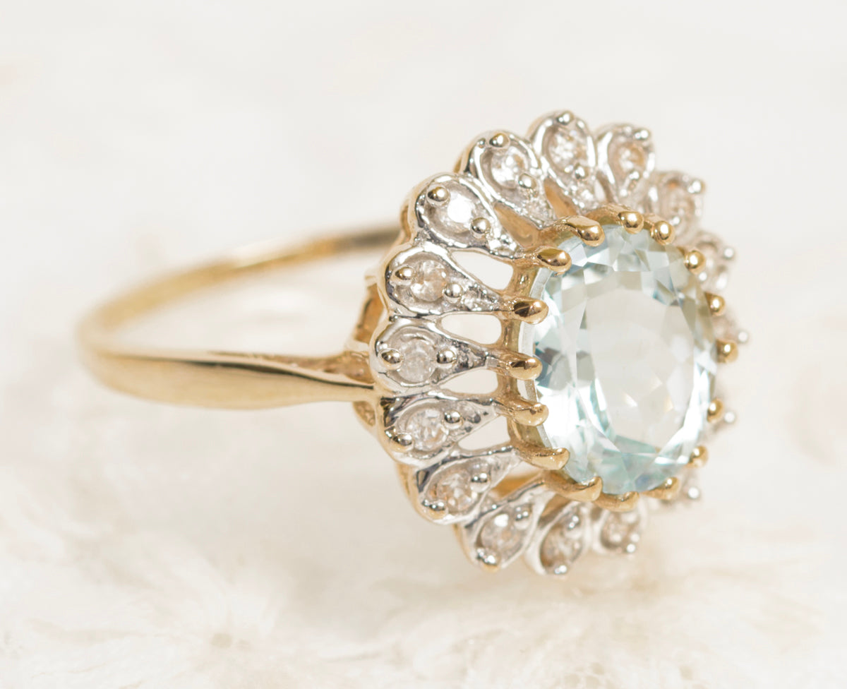 9ct Yellow Gold Ring With Large 2.37 Carat Natural Aquamarine Gemstone With Zircon Halo (A1968)