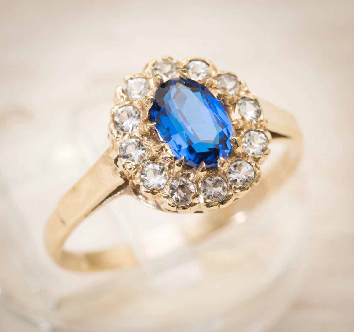 Vintage 9ct Yellow Gold & Lab Created Blue Spinel Ring With Halo Size O1/2 (A1989)