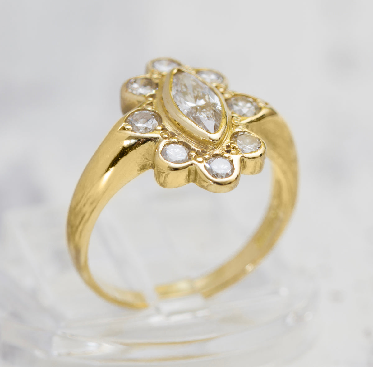 Vintage 18ct Yellow Gold Ring With Marquise Diamond & Halo 0.82 tcw (A2013)