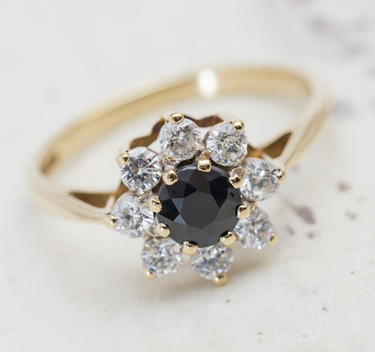 Vintage 9ct Yellow Gold Ring With Midnight Blue Sapphire & CZ Halo Size M (A2016)