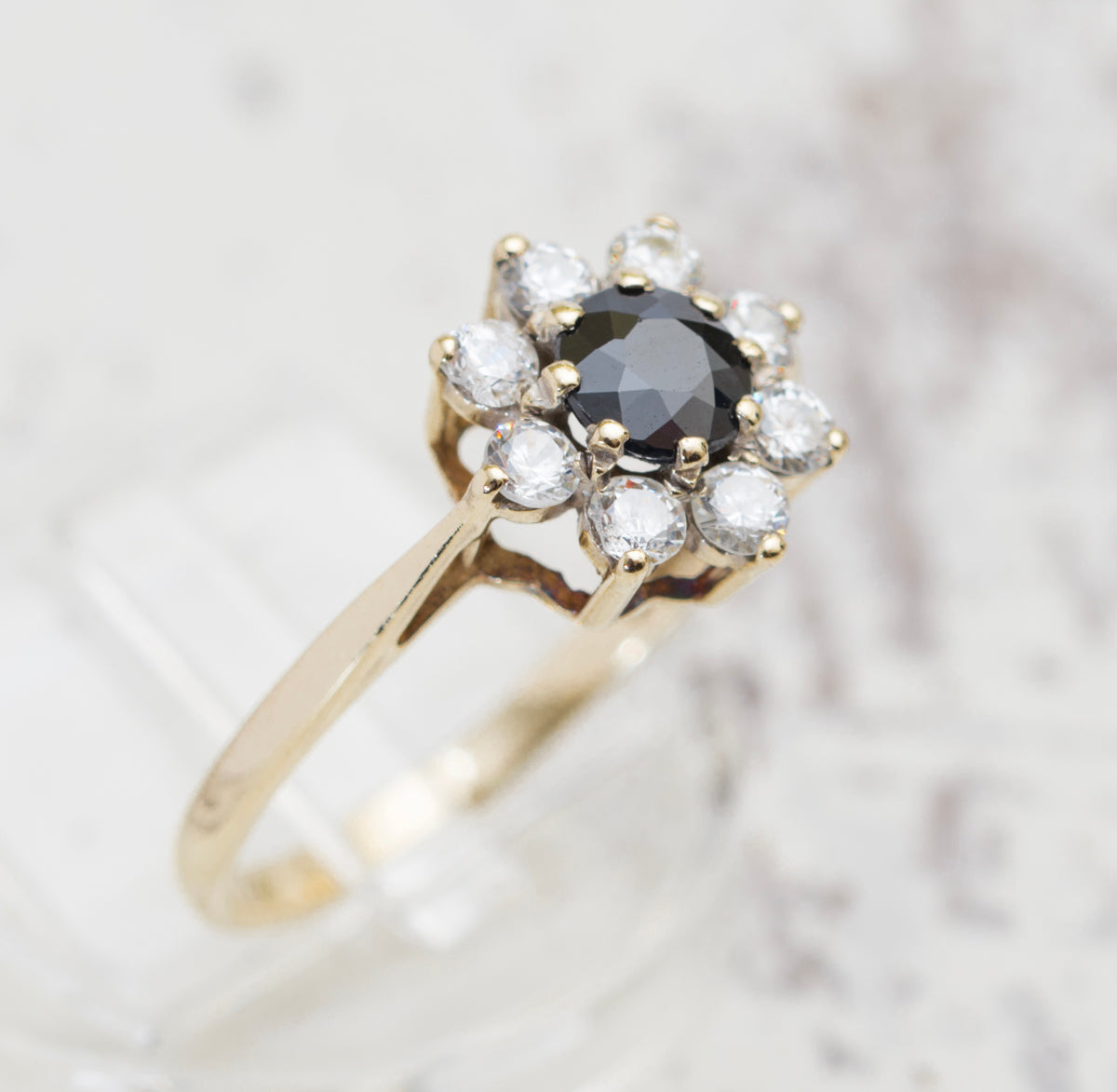 Vintage 9ct Yellow Gold Ring With Midnight Blue Sapphire & CZ Halo Size M (A2016)
