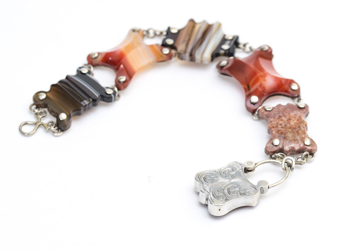 Antique Scottish Carved Agate Panel Bracelet Silver Mounts & Padlock Closure (A2027)