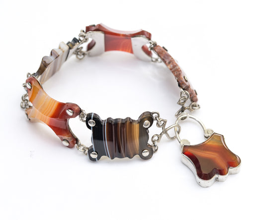 Antique Scottish Carved Agate Panel Bracelet Silver Mounts & Padlock Closure (A2027)