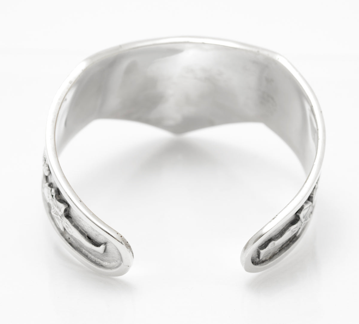Vintage Egyptian Silver Cleopatra & Deity Cuff Bangle Arabic Hallmark .800 (A2075)