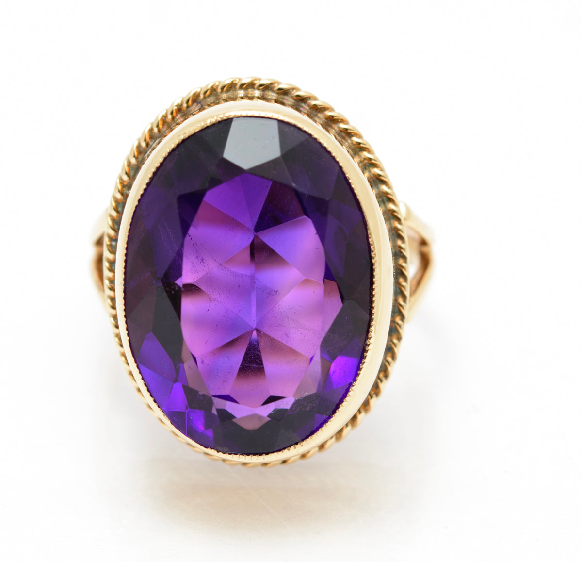 Vintage 9ct Yellow Gold Statement Ring With Very Large 13.5ct Natural Amethyst (A2079