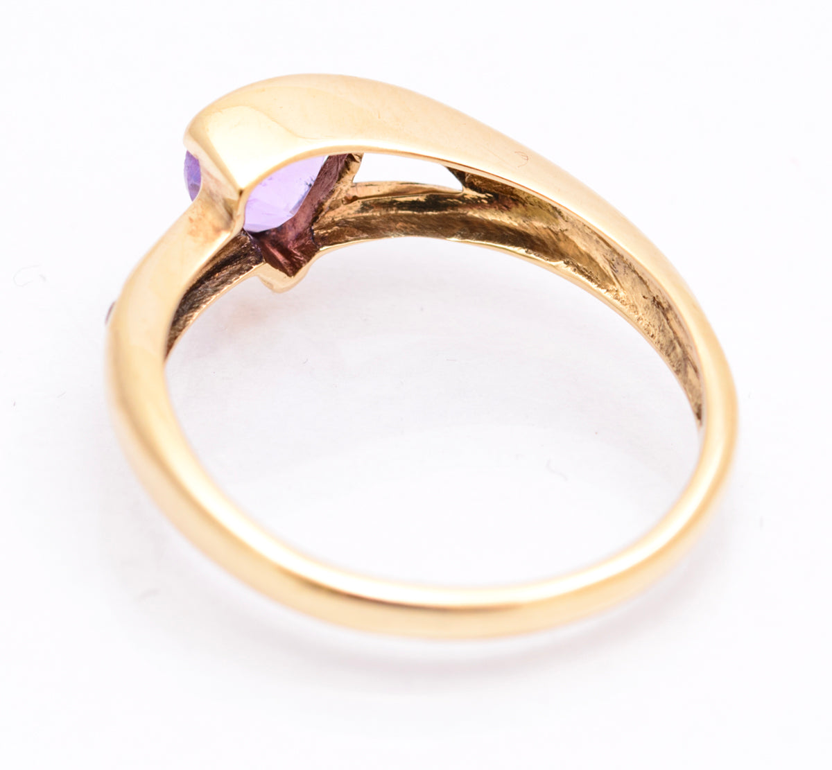Vintage 9ct Yellow Gold Ring With Trilliant Cut Amethyst & Natural Diamonds (A2093)