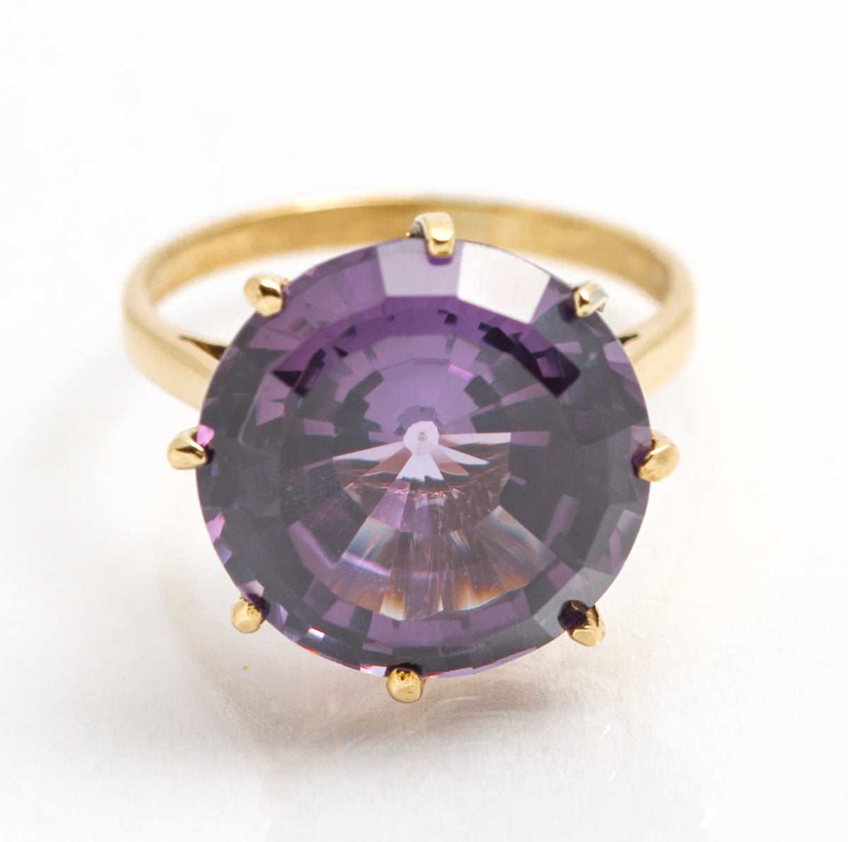 Vintage 9ct Gold Ring Large 11 Carat Colour Change Sapphire (A2118)