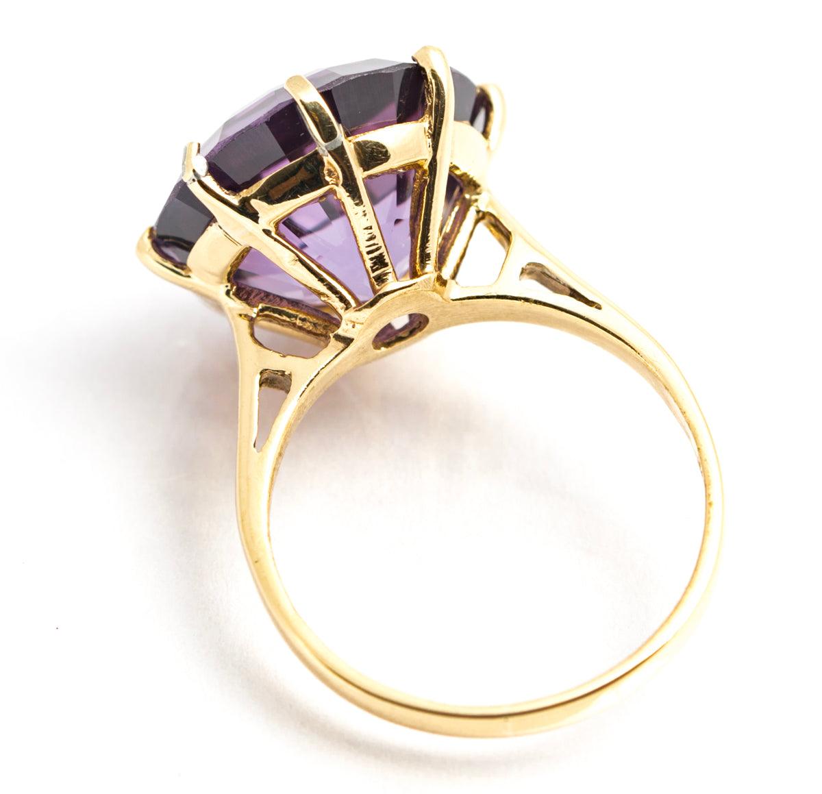 Vintage 9ct Gold Ring Large 11 Carat Colour Change Sapphire (A2118)