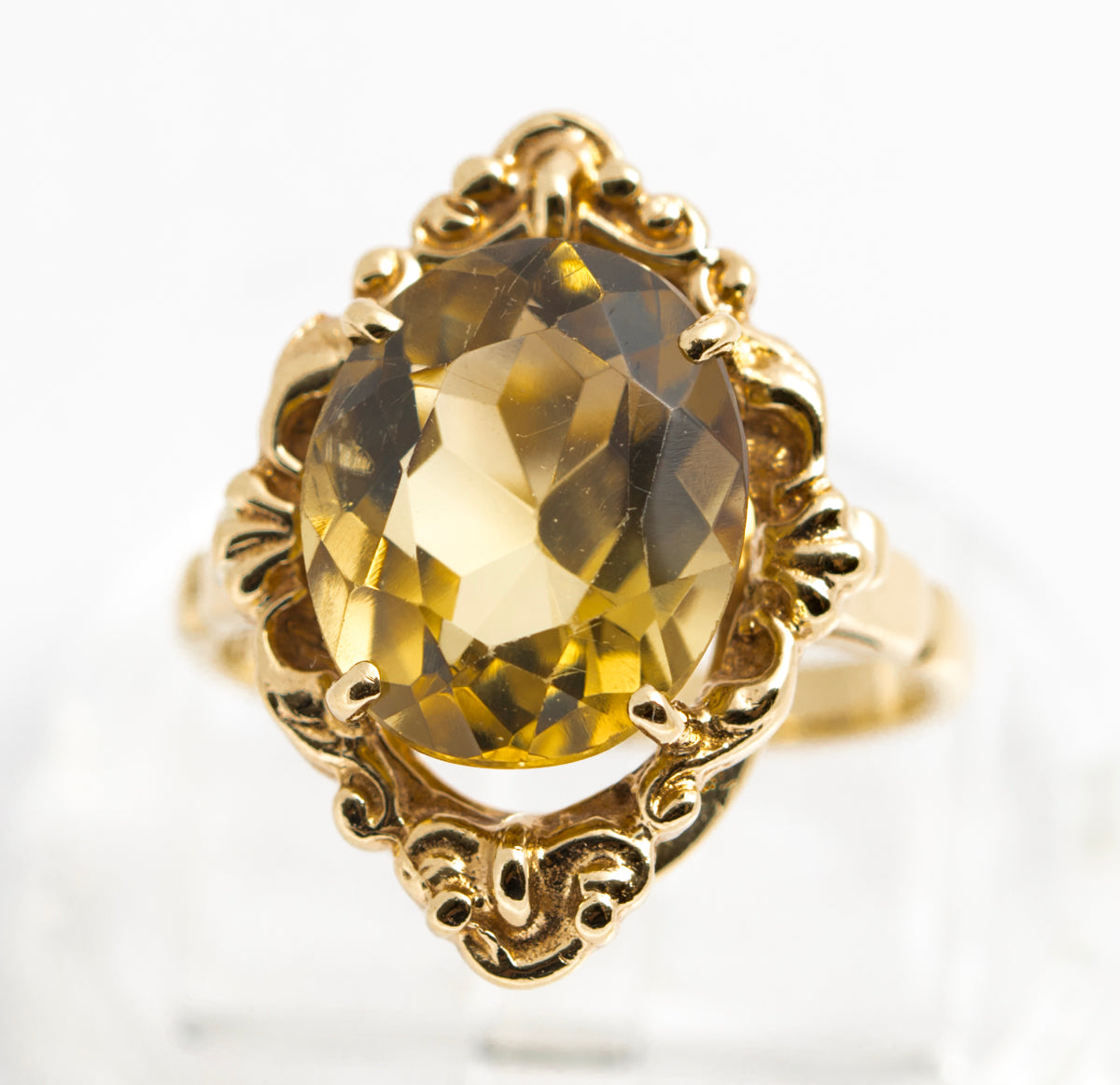 Vintage 9ct Gold Ring With 3.9 Carat Smoky Citrine & Decorative Mount Size K1/2 (A2119)