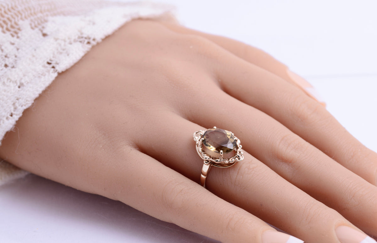 Vintage 9ct Gold Ring With 3.9 Carat Smoky Citrine & Decorative Mount Size K1/2 (A2119)