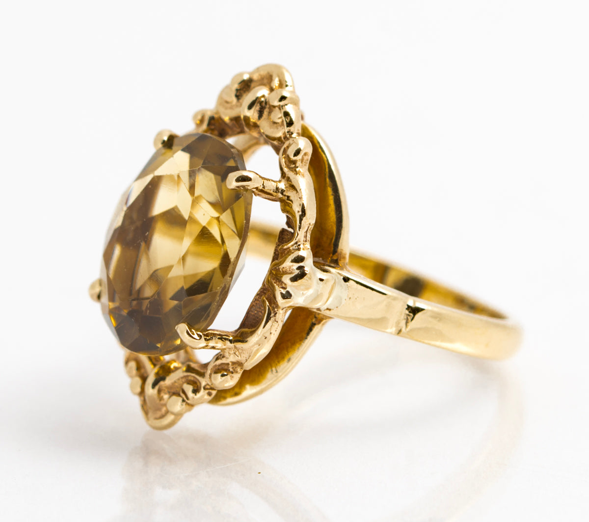 Vintage 9ct Gold Ring With 3.9 Carat Smoky Citrine & Decorative Mount Size K1/2 (A2119)