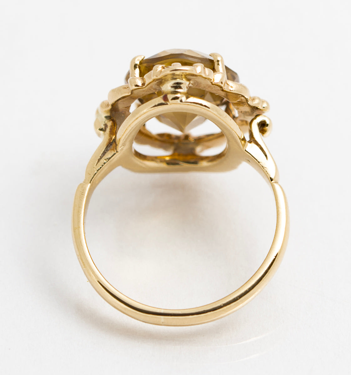 Vintage 9ct Gold Ring With 3.9 Carat Smoky Citrine & Decorative Mount Size K1/2 (A2119)