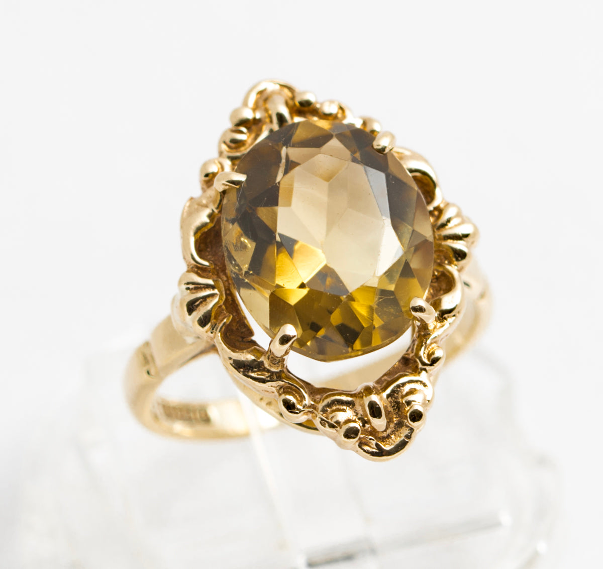 Vintage 9ct Gold Ring With 3.9 Carat Smoky Citrine & Decorative Mount Size K1/2 (A2119)