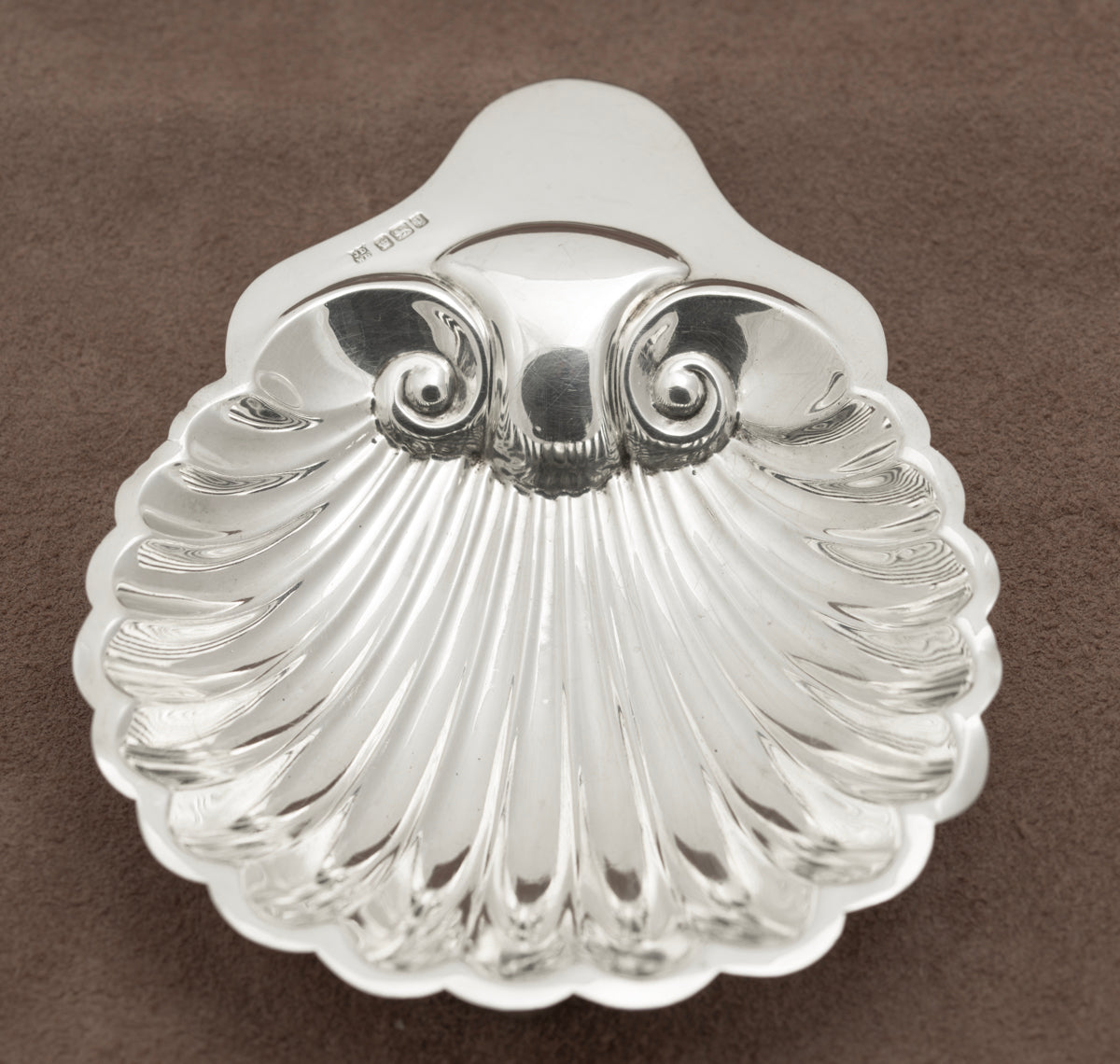 Antique Edwardian Sterling Silver Shell Dish Nut/Sweets James Deakin 1907 (B2235)