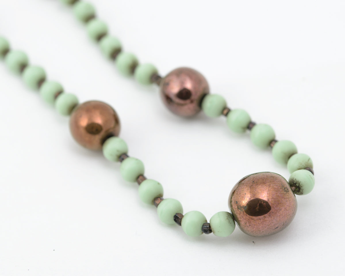 Antique/Art Deco Uranium/Vaseline Glass Bead Necklace Green/Copper Colour (B2264)