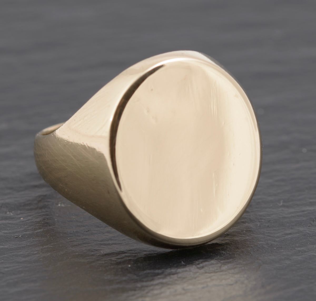 Vintage Large 9ct Solid Yellow Gold Mens Signet Ring Hallmarked 1972 (B2277)