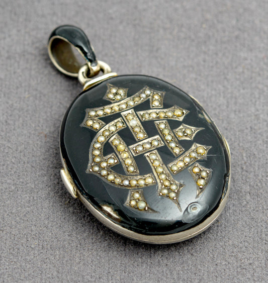 Antique Victorian Amity Eternity Infinity AEI Mourning Locket Black Enamel (B2289)