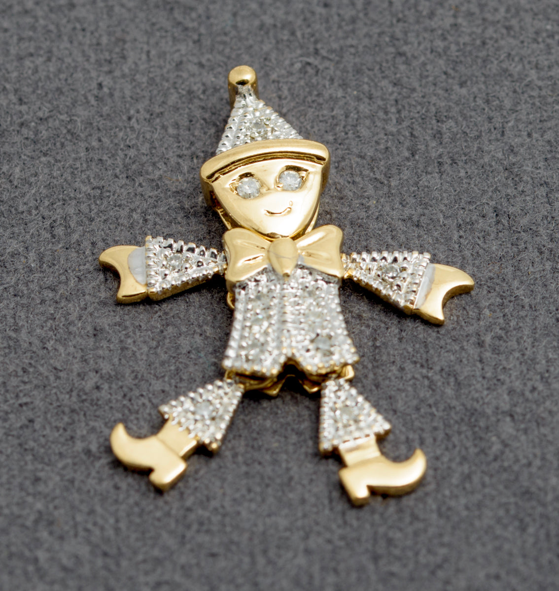 Vintage 9ct Yellow Gold & Diamond Marionette/Clown Articulated Pendant (B2293)